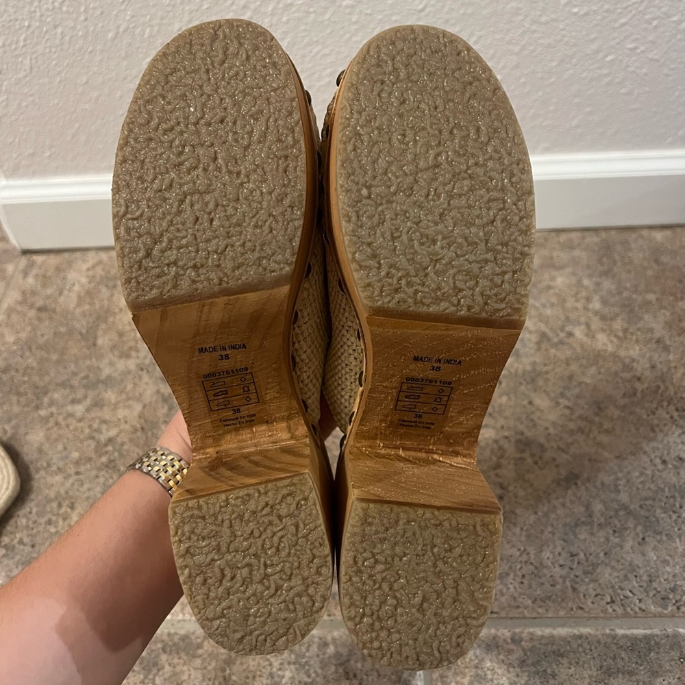 Free People Cream and Tan Mules - Picture 3 of 3